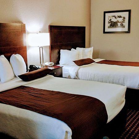 Best Western Plus University Inn & Suites Wichita Falls Luaran gambar